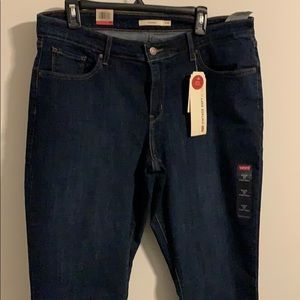 Ankle Length Levis 711 Skinny Jeans